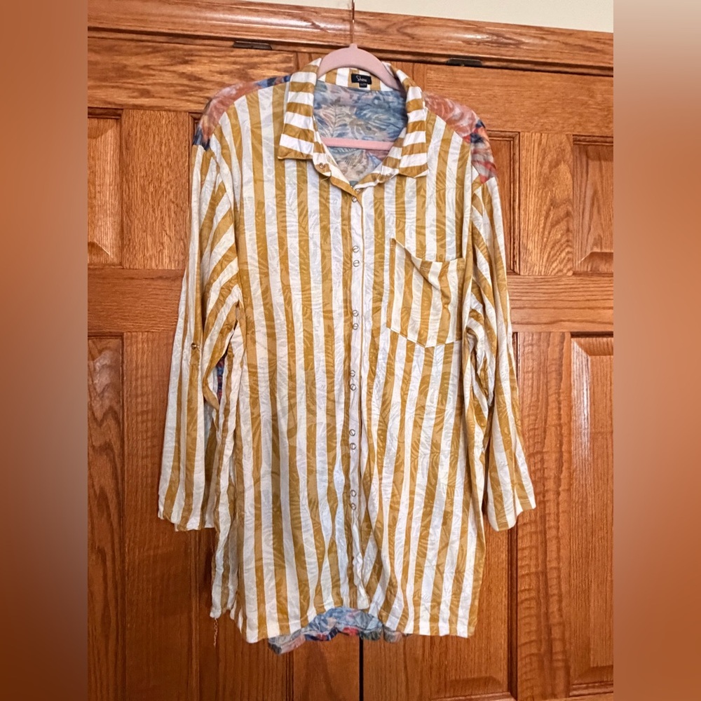 Shana brand Striped Yellow and White Button-Up long Shirt with Floral back